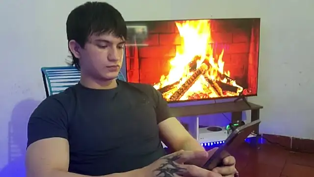 ErickWalton online show from 10/23/25, 05:28