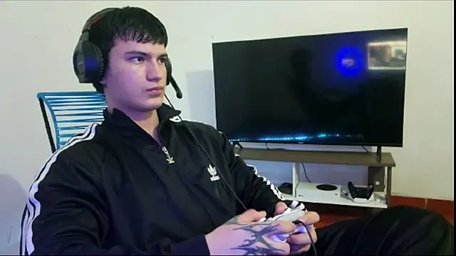 ErickWalton online show from 11/05/25, 05:32