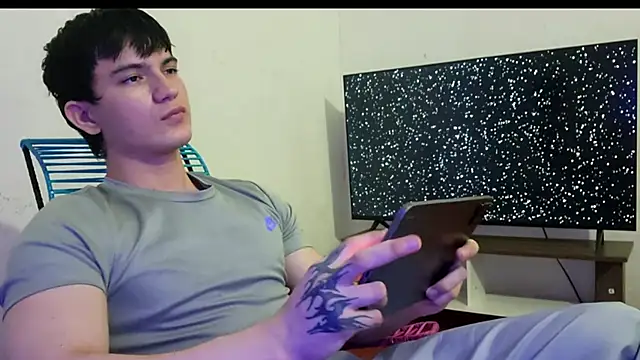 ErickWalton online show from 12/03/25, 05:08