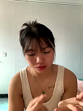 Emlyly-18 online show from 11/16/25, 02:16