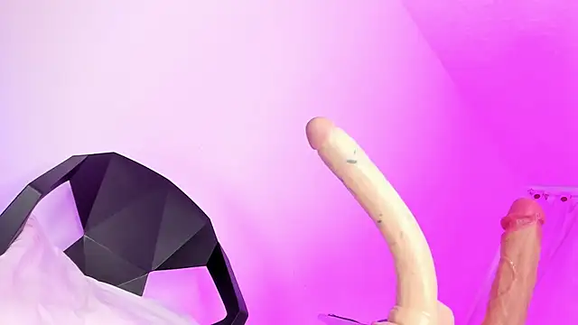 francesca suzett  online show from 12/03/25, 11:09