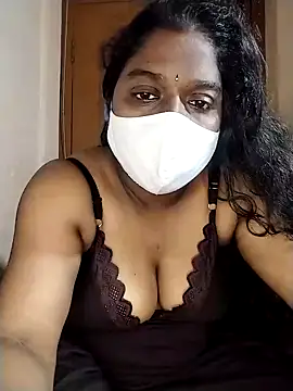 Snapshot of Angel_6531 chatting on 02/19/26, 05:43 Angel 6531 online show from 02/19/26, 05:43