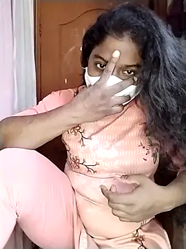 Snapshot of Angel_6531 chatting on 02/27/26, 04:56 Angel 6531 online show from 02/27/26, 04:56