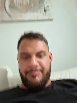 Snapshot of Fabiowe@xh chatting on 06/30/26, 02:17 Fabiowexh online show from 06/30/26, 02:17