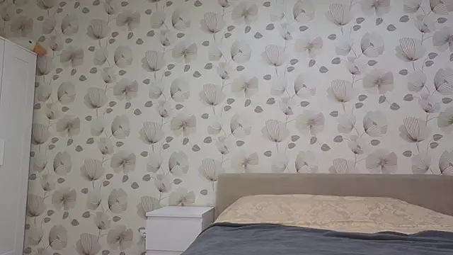 Annabel theMoon online show from 12/04/25, 03:49