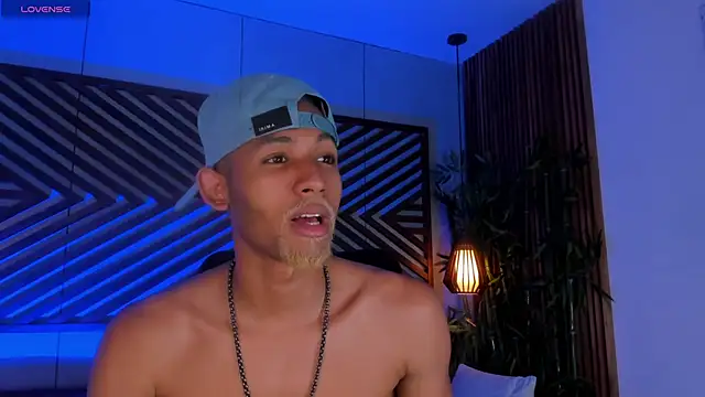 B Wild online show from 09/16/25, 03:18