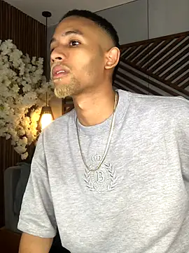 B Wild online show from 10/10/25, 03:29