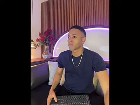 B Wild online show from 03/28/26, 04:35