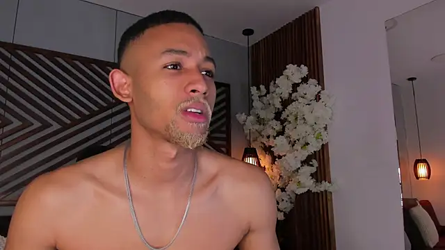 B Wild online show from 11/28/25, 03:39