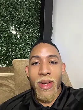 B Wild online show from 11/30/25, 02:34