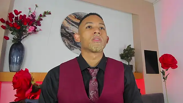 Snapshot of B_Wild chatting on 02/15/26, 04:13 B Wild online show from 02/15/26, 04:13