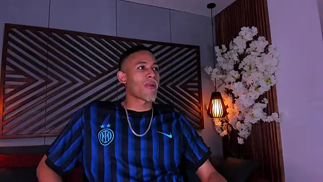 B Wild online show from 11/19/25, 04:01