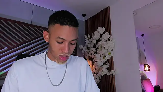 B Wild online show from 12/14/25, 03:35