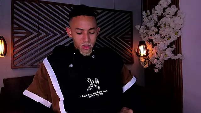 B Wild online show from 11/12/25, 03:10