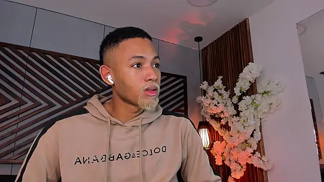 B Wild online show from 04/12/26, 03:32