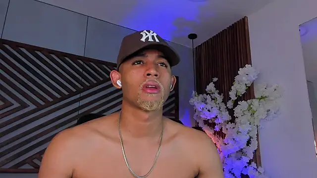 B Wild online show from 04/10/26, 04:30