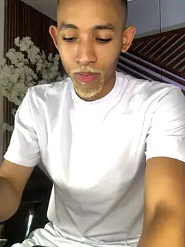 B Wild online show from 11/01/25, 03:46