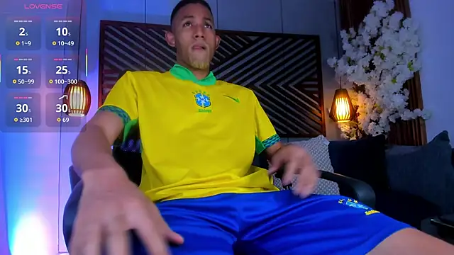 B Wild online show from 10/14/25, 03:51