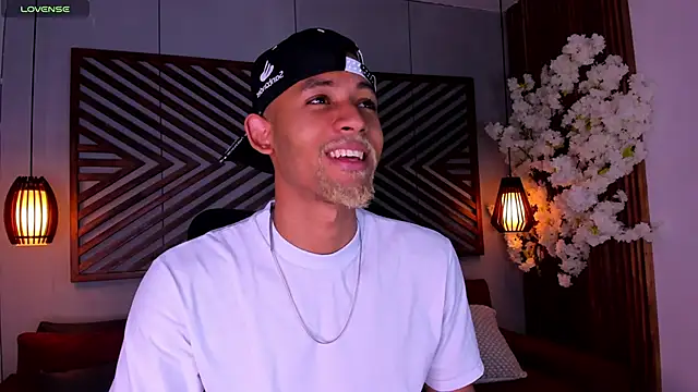 B Wild online show from 11/13/25, 03:10