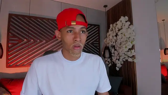 B Wild online show from 09/19/25, 03:32