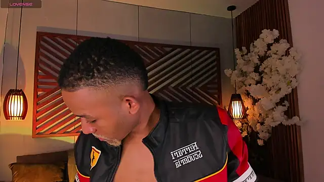 B Wild online show from 11/06/25, 03:32