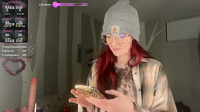 Snapshot of Blossom94 chatting on 04/09/26, 04:36 Blossom94 online show from 04/09/26, 04:36