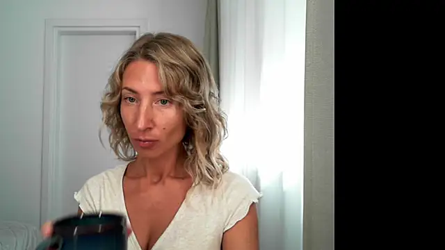 Paevoa online show from 10/21/25, 09:52