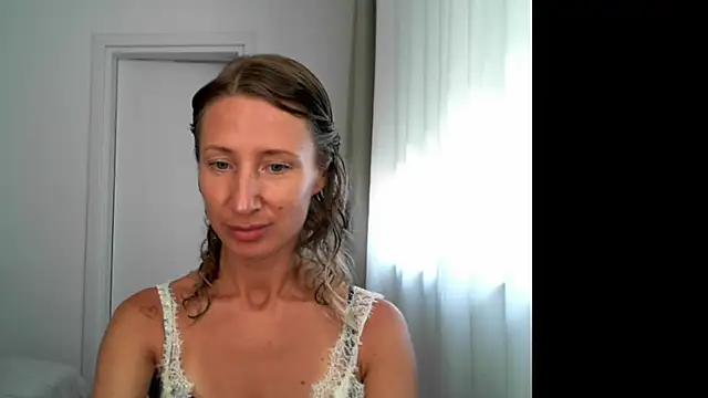 Snapshot of Paevoa chatting on 10/02/25, 08:40 Paevoa online show from 10/02/25, 08:40