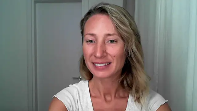 Paevoa online show from 11/15/25, 03:27