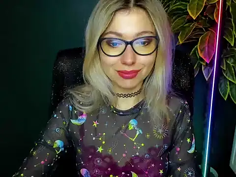 loveHeidi online show from 12/15/25, 05:24