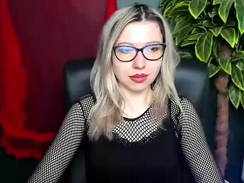loveHeidi online show from 05/04/26, 06:27