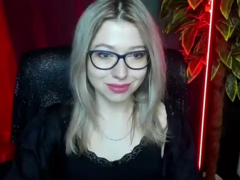 loveHeidi online show from 03/09/26, 05:33