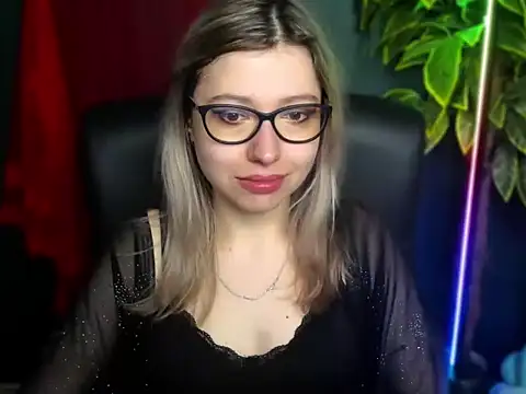 loveHeidi online show from 03/31/26, 04:25