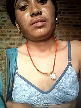 Snapshot of Hot_cupal chatting on 09/21/25, 04:50 Hot cupal online show from 09/21/25, 04:50