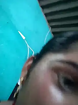 Snapshot of Hot_cupal chatting on 10/02/25, 09:01 Hot cupal online show from 10/02/25, 09:01