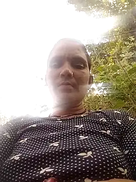 Snapshot of Monika_cut chatting on 10/19/25, 04:15 Monika cut online show from 10/19/25, 04:15