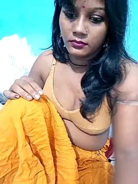 Snapshot of Rashmi_Pathak chatting on 10/04/25, 05:42 Rashmi Pathak online show from 10/04/25, 05:42