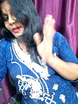 Snapshot of Rashmi_Pathak chatting on 10/01/25, 03:38 Rashmi Pathak online show from 10/01/25, 03:38