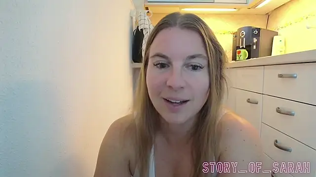 Snapshot of story_of_sarah chatting on 09/21/25, 08:41 story of sarah online show from 09/21/25, 08:41