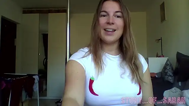 Snapshot of story_of_sarah chatting on 11/05/25, 10:29 story of sarah online show from 11/05/25, 10:29