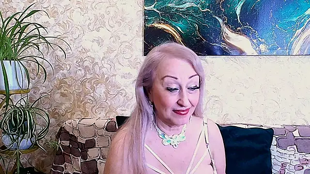  Sara  Smith  online show from 03/07/26, 11:27