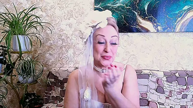  Sara  Smith  online show from 03/08/26, 10:40