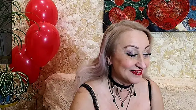  Sara  Smith  online show from 02/12/26, 10:04