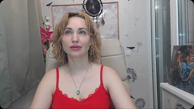 Snapshot of KatrinAlluring chatting on 10/20/25, 04:36 KatrinAlluring online show from 10/20/25, 04:36