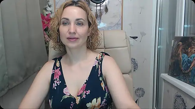 KatrinAlluring online show from 10/24/25, 04:22