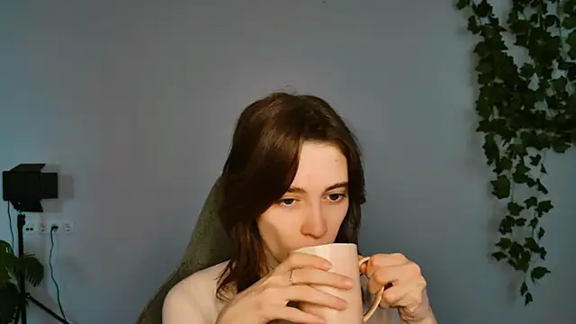 Yoka paradoXXX online show from 10/19/25, 05:10