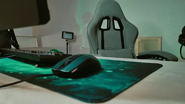 Yoka paradoXXX online show from 10/23/25, 05:06