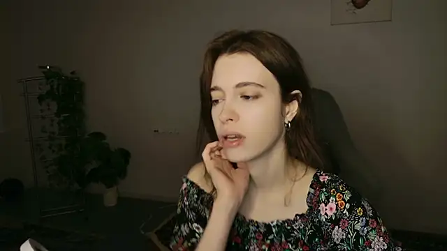 Yoka paradoXXX online show from 11/18/25, 05:11