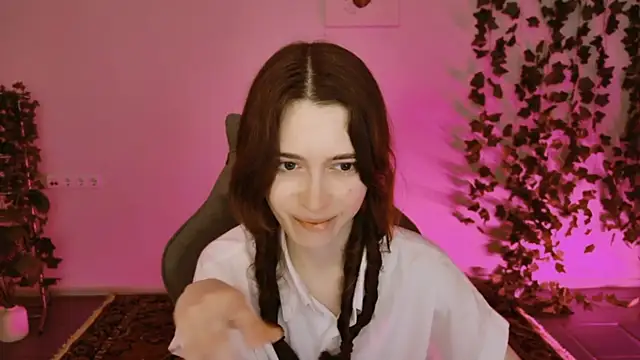 Yoka paradoXXX online show from 01/08/26, 09:15