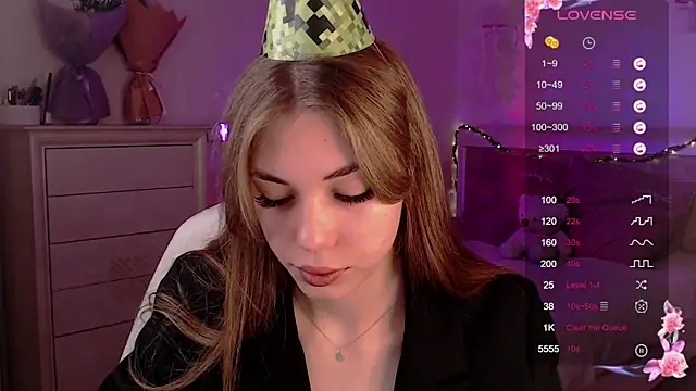 Leila Vanilla online show from 11/13/25, 12:25